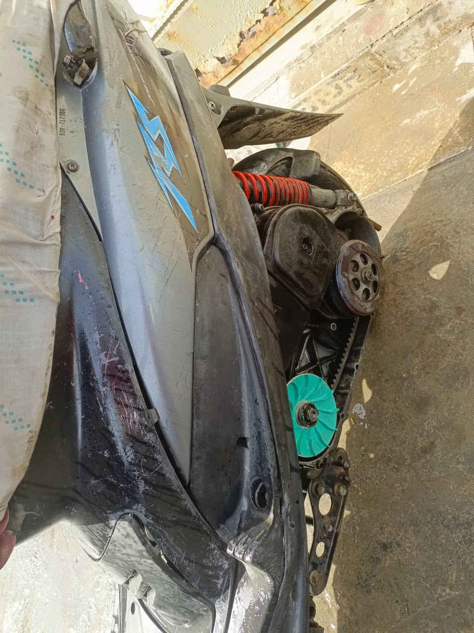 سلام عليكم ماكس عدله بيهه مكينه رمبه  بيهه سن ال روله مسحوك  من بدنه كلج امامي. بيهه وياله رياضي  مكان حي العامل بغداد سعر 400 بيهه مجال قليل *********** واتساب
