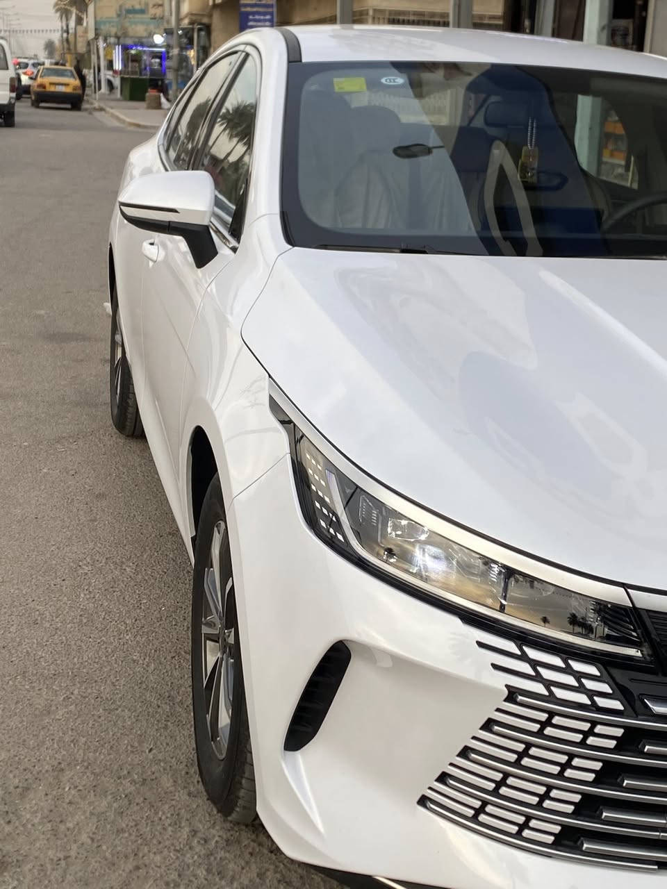 دستروير Byd Destroyer 2025
ماشيه 5 الاف 
السعر 19 مليون وبيهه مجال 
كفالة عامة مرقمة كامل 
بأسمي تحويل مباشر 
هايبرد 
داخل ابيض وجلد شاشة دوارة كبيرة وبرامج كاملة.  
ويل كروم. تفويله تمشي 1200km
مع كامل الملحقات الاصلية + بصمة + كارت +شاحنة سريعة ١٦ امبير  مو العادية. 
ماسحات + كاعيات حوضيات بلاد 

العنوان بغداد المداىن
الاتصال على الرقم
*********** يوجد واتساب
