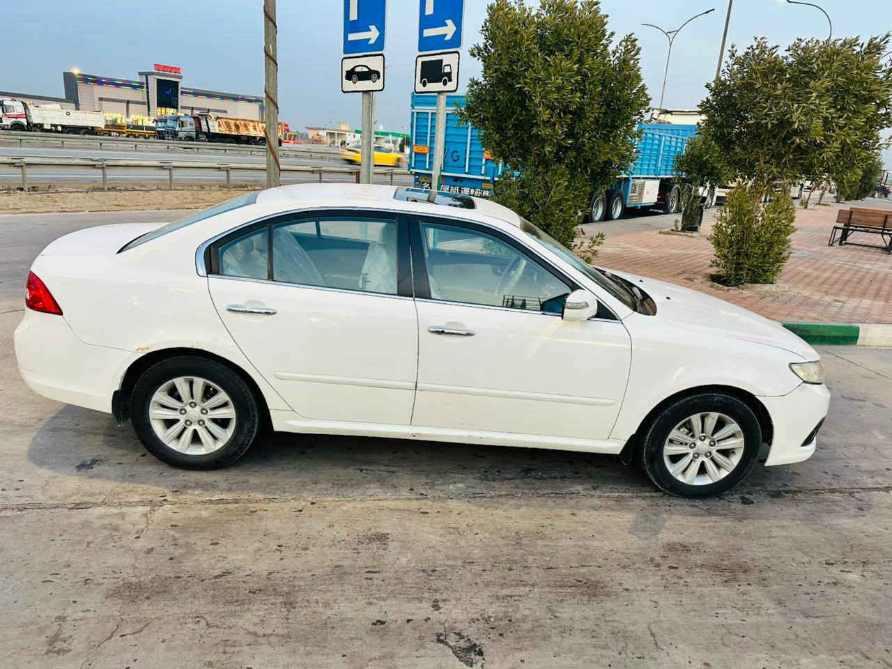 من رخصة مدير  الكروب 
 كيا اوبتما 2010 خليجي 
مواصفات السياره:  فول بصمه وفتحه وداخل بيجي  ويل كب 
بيه صبغ بلبنيد وشويه بجاملغ الخلفي  
سعر السياره 120 وبيه مجال بسيط 
للاستفسار الاتصال على الرقم التالي: *********** 
مكان السياره: بابل الشوملي
