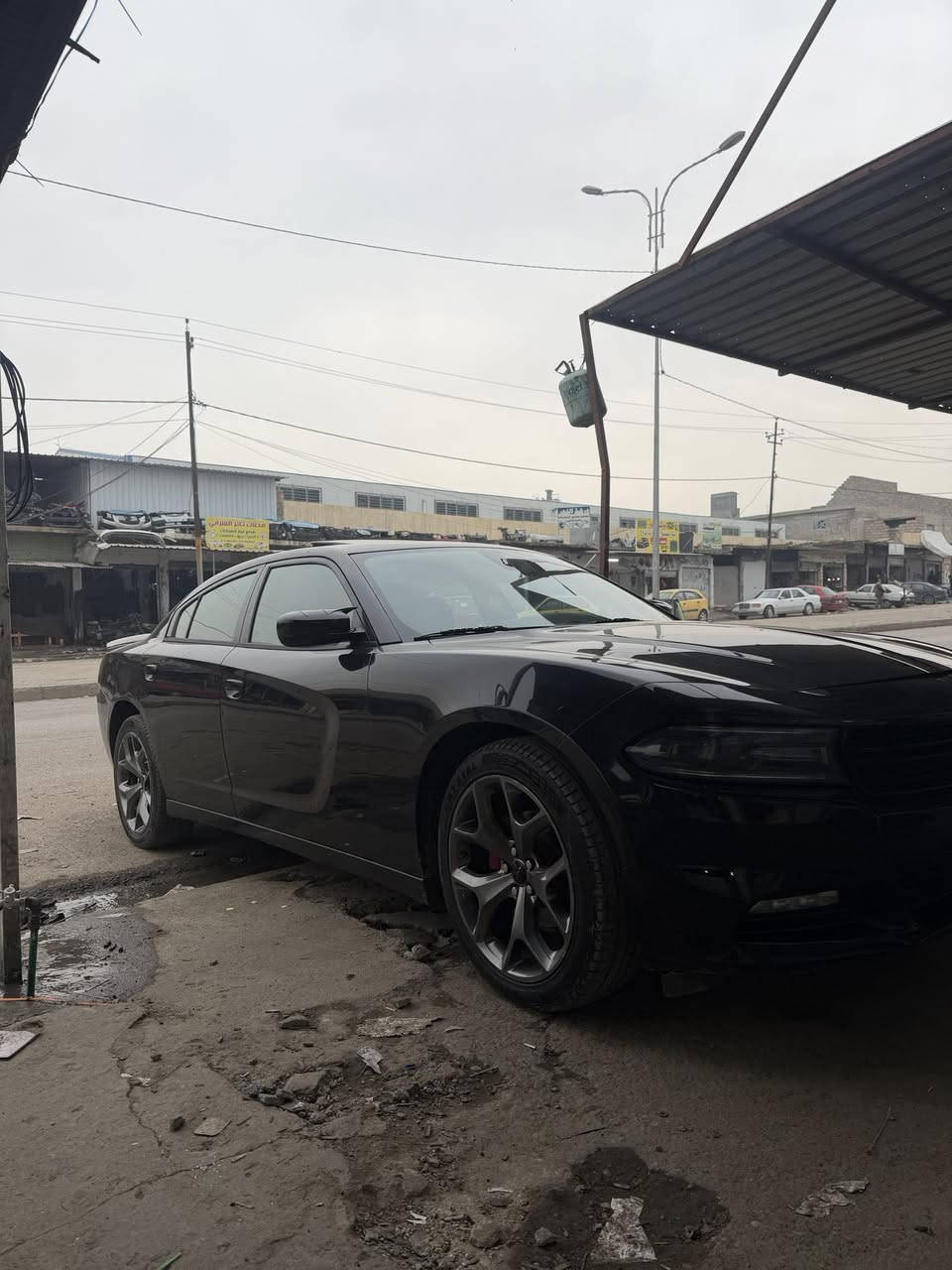 سلام وعليكم جارجر ٢٠١٥ فول SXT
سيارا بلا ضرر كلين بيه. بكانتين بارد بقط
فتحه كشن حار 
السياره مال بيت قديمه. عندي 
بكانه موصل 
السياره شرط حتى الدعميات 
بلا صبغ. السياره بسمي السنويه 
محرك كير شرط. 
شراي خابر وتدلل 

*********** بي وتساب 
***********
السياره احلا من الصور
