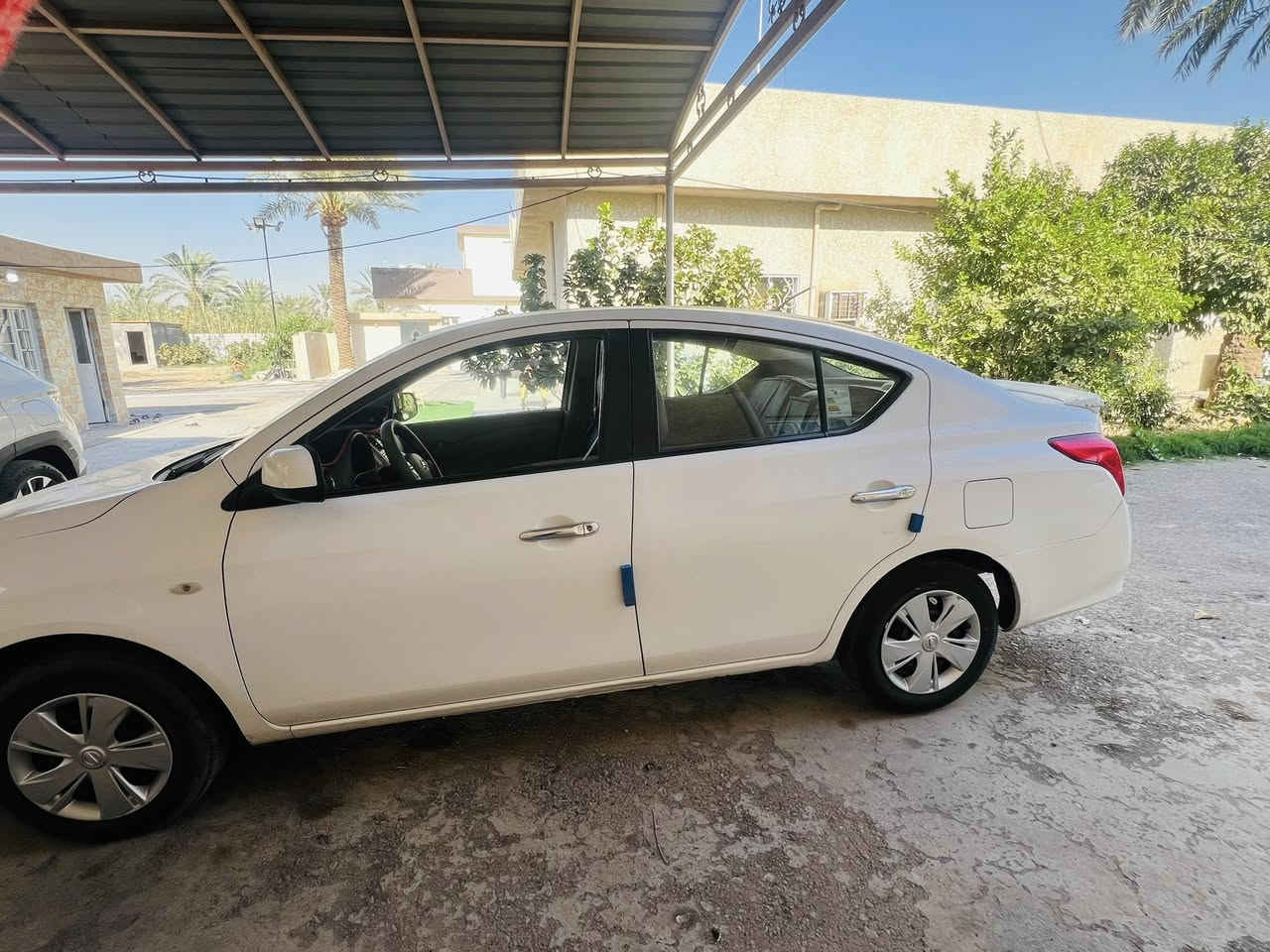 السلام عليكم
للبيع 

سني هندي 2019 سياره نظيفه 

ماشيه 56 الف 

سياره بأسمي 

تحويل ثاني يوم 

رقم بغداد 

تبريد ثلج 

تخم تاير جديد 

بيها ضربه صغيره اقل الشبر 

بطارف الجاملغ 

سياره نظيفه جداً 

السعر 105 $

بيهه مجال بسيط
عنوان /بغداد
للأستفسار ***********
