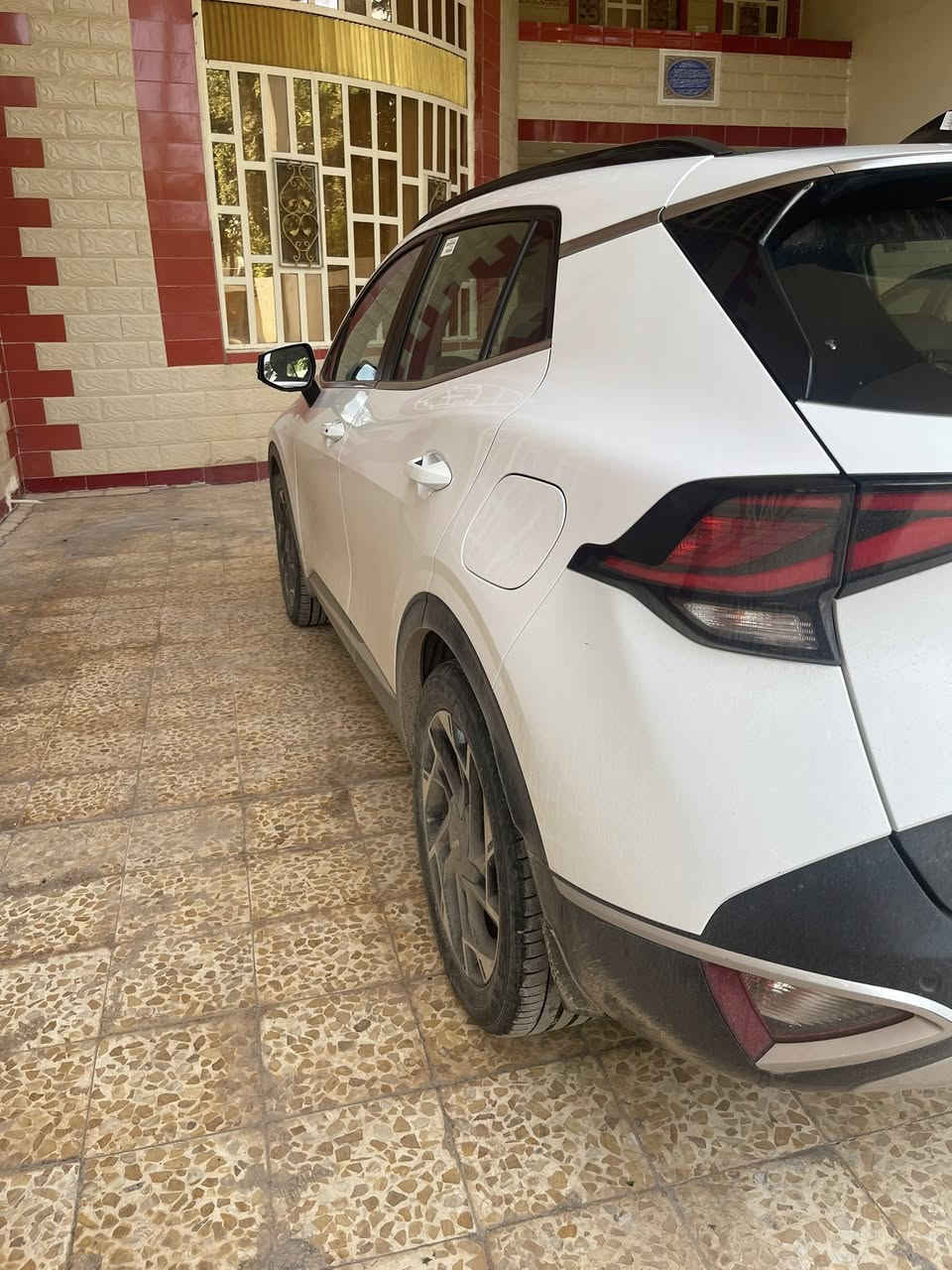 سلام عليكم
سبورتج خليجي 2023 وكالة النم
ماشيه 48 الف كليو 
مواصفاته 
فتحه سقف بانوراما 
جنطة كهرباء 
تحكمات المقاعد كهرباء
و مقاعد تدفئة 
تحكمات مقود و مثبت سرعه 
حساسات امامية و خلفية 
عدد البصمات ثنين 
السياره بيه بوارد بسيطه و باقي السياره مكفولة كفاله عامه
رقم اربيل و تحويل ثاني يوم
سعره 227 ورقه و قابل للتفاوض 
مكان السياره بغداد الكاظمية 
***********
