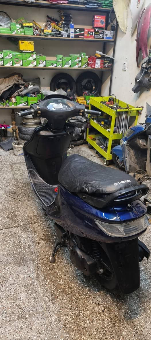 سلام عليكم شباب دراجه مال حويه  مكينه خرسه ودراجه بلحقيقه احله شالعه ومعدل مخير من الله تجي وتفحص مكاني نجف حي المهندسين سعر 675 وبيه مجال حاك جيتك هذه رقمي ***********
