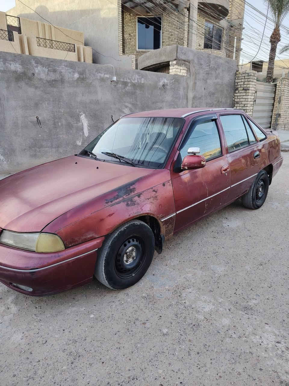 السلام عليكم.
من رخصة الأدمن  سياره للبيع
نوع دايو سلو موديل ١٩٩٤ تحويل  وكاله مترهم  
سيارة بلاديه   كلشي بيها يشتغل  
كهربائيات  كلها شغاله   منظومة تبريد كامله بس تحتاج كمبريسر رقم أنبار   ألماني    تجي وجيك
مكاني فلوجة حي العسكري. السعر ٢٢ ورقه وبيها حك الجيه   
***********
