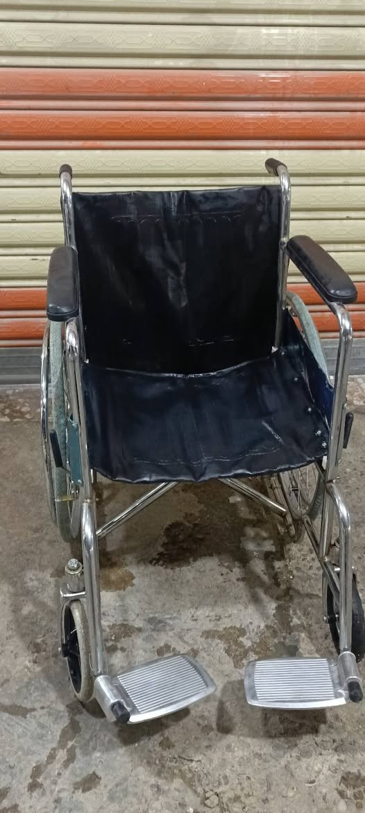 اغراض مال بيت كلمن وسعره المكان حي الجهاد الرفاق بغداد ***********
