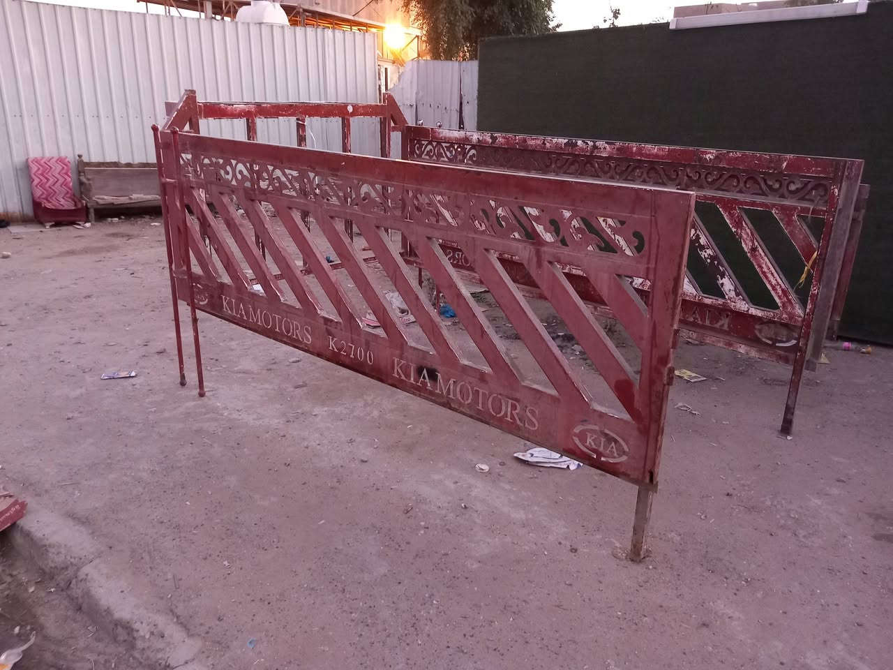 هذا محجر مال نثيه عنوان بغداد مدينة لصد الحبيبيه  رقم *********** هذا الرقم بواتساب
