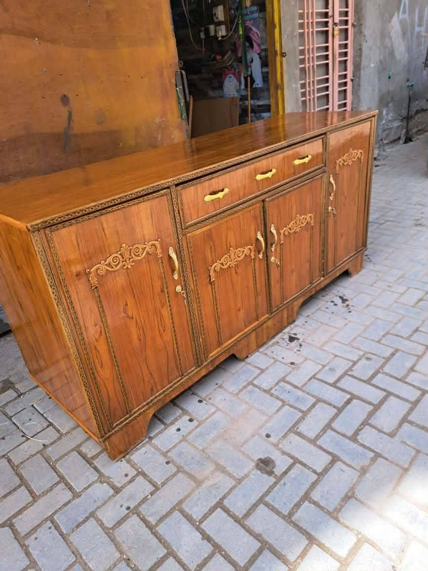 كنتور صاج 4 ابواب نضيف كلش
بوفية صاج مترين نضيفة كلش
ميز غرفة صاج للبيع العنوان الشعلة يوجد توصيل بكروه كافه مناطق بغداد فقط


**إذا كنت صاحب هذا الإعلان وتريد حذفه لأي سبب، رجاءا أرسل رسالة إلى الدعم الفني**