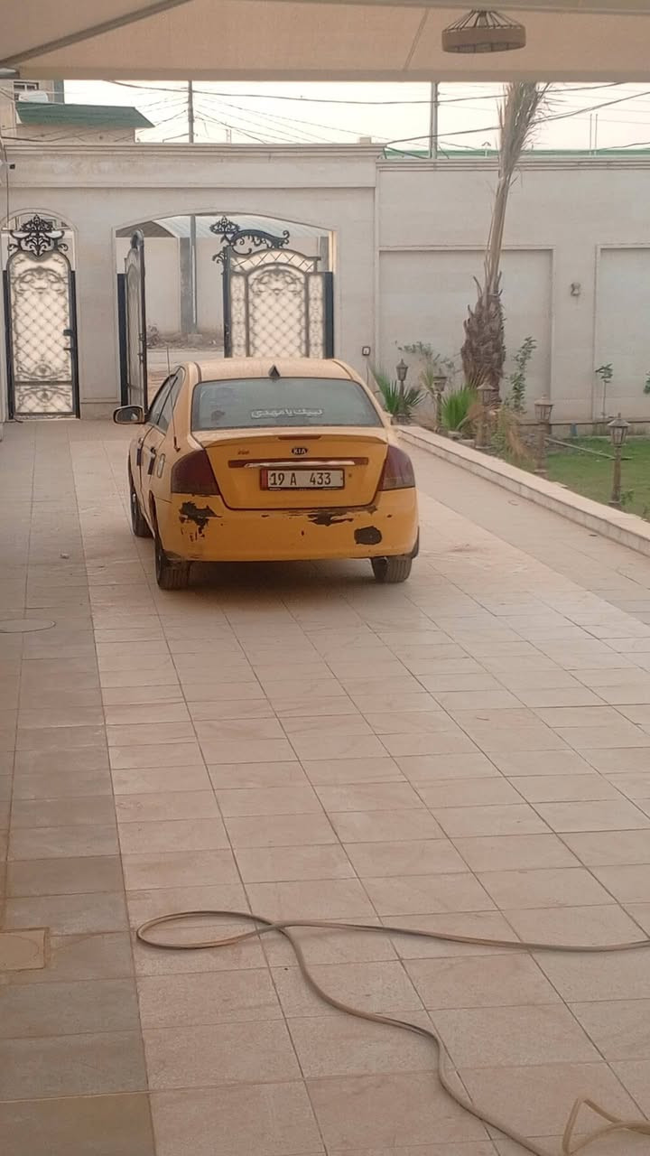 السلام عليكم كيا سبكترا للبيع سياره باسمي مكينه كير حداديه تبريد سياره مصفره ***********
