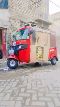 تكتك19شهر 12 رقم سنويه  لبيع نضيف وكلشي شغال بيهه نضيفه صبغتهه بلاديه ...