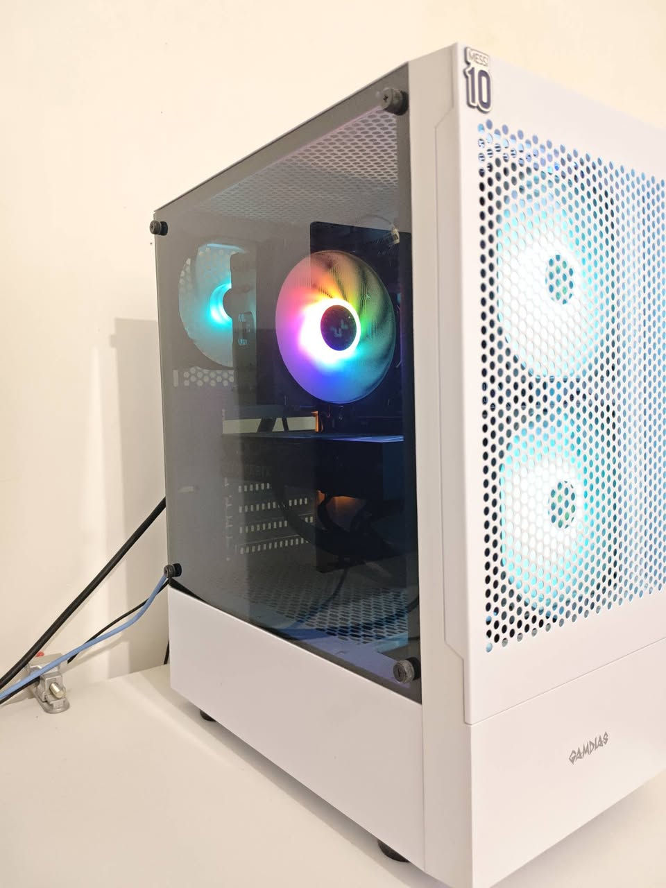 السلام عليك تجميعه مراوس بي PS5 فقط مراوس بل الكيس فقط وتزيد الفرق الرقم ***********
