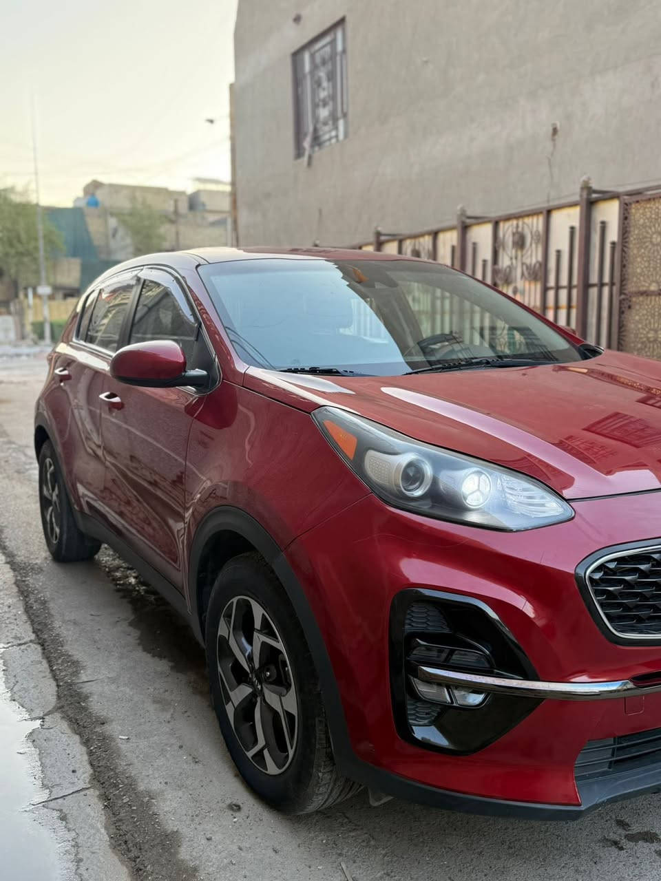 سلام عليكم سبورتج موديل 2021  محرك 2400 حادث  2جاملغات تبديل مكان بغداد السعر 160 وبيه مجال ***********
