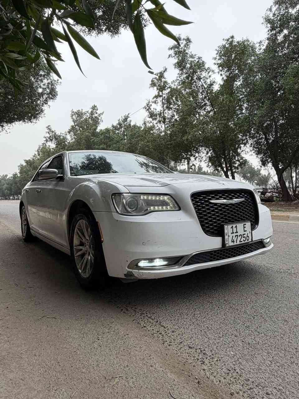 السلام عليكم
اوباما ٢٠١٢ 
رقم بغداد بسمي الجديد سنويه جديده شرط التحويل 
فول  مواصفات عدا الفتحه 

كشنات جلد / كير طياره / منضومه زينون اصلي / تشغيل عن بعد بلادي /ويل كب مكسيكي /كشنات  كهرباء +تدفئه وتبريد /شاشه كبيره /دشبول صاج
مكينه كير حداديه تخم تاير كله بشرط تراي زيرو 

السياره كلين تايتل  مكفوله من فتح وصبغ سياره جديده السعر ١٨٥ وبيها مجال 
مكان السياره بغداد / 
اني مكلف بنشر هذا رقم صاحب السياره  
للستفسار  ***********
