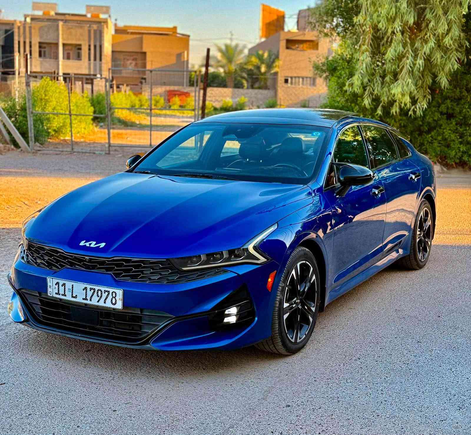 السلام عليكم  
كيا K5 جي تي لاين فول مواصفات ✅ 
وارد امريكي موديل 2022 

المواصفات ⬇️⬇️

((فتحه سقف بانوراما + بصمه + كشنات تدفئه + كشن كهرباء +شاحن واير ليس + تشغيل عن بعد + رادارات اماميه خلفيه جانبيه + صندوق ذكي يفتح تلقائياً عند الاقتراب + ٤ بصمات واشاره ترحيب بليدات عند الاقتراب من السياره  وباقي المواصفات المعروفه ))

مكينه 1600 تيربو 
عداد المسافه ٧٢ الف مايل
كير ومكينه مكفولات شرط التراي والفحص ✅
((حادث امريكا فقط بنيد وربع تكمه ))
((وبلعراق  بيها جاملغ وباب خلفي فقط كلير بدون معجون))

لغد وشاصي مكفولات ..✅
رقم بغداد هزه وسنويه جديدات بأسمي ✅

بيها سونار او وين ميعجبك اي سونار ابالك روح افحص خلاف هذا الكلام اتحمل كافه الخسائر 

سياره عليها ادامه 🛠️ كامله هايدروليك كير تخم تاير دهن مكينه دسكات وتصفير فلنجات ادوات الصدر و من كل نواحي 
كلشي مذكور كدامك بالمنشور وبخدمتكم اسف ع الاطاله 

مكاني بغداد الدوره او السيديه📍
السعر 148 وبيها مجال حك جيه

*********** واتساب او اتصال فقط ❎ بغداد, العراق
