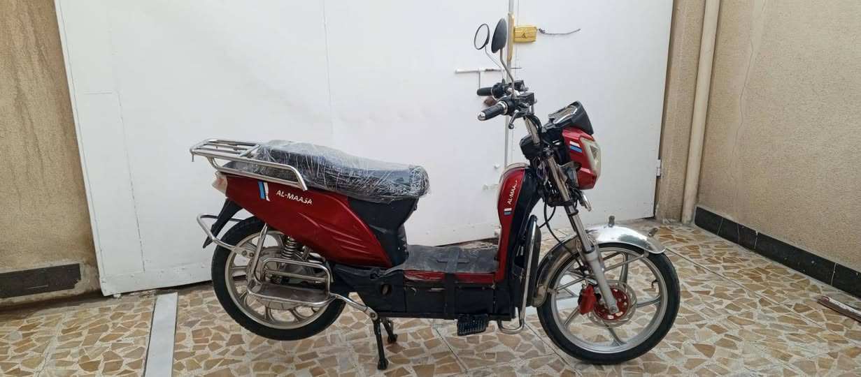 سلام عليكم دراجه للبيع بطاريات عل فحص سعر 375 وبيه مجال قليل مكاني فلوجه شهداء  للستفسار الاتصال على الرقم ***********
