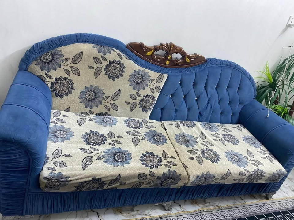 نص تخم ٥ مقاعد تفصال ثكيل سفنجه ابد منازل مكان الحسينيه سعر ١١٠
***********
