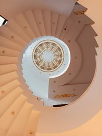 صباغ متفرغ.  عملي ياما يرضي ورسوله  اصباغ وديكورات وترميم عام   اليحتا...