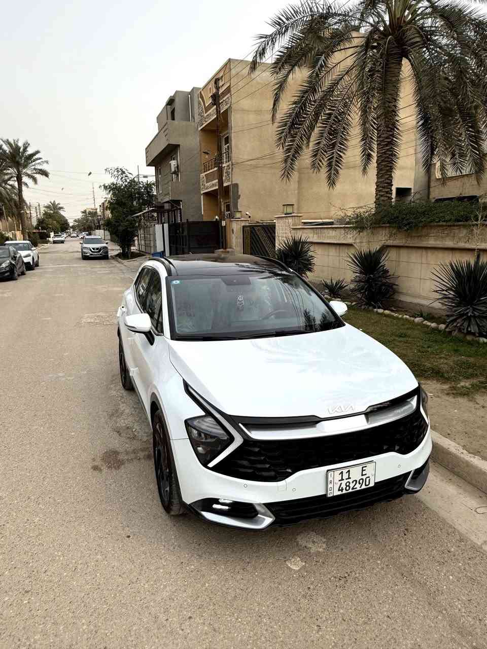 سلام عليكم للبيع كيا سبورتج 2023خليجي
فول مواصفات بيانو بلاك الشركة الدولية
بصمة ابواب وترحيب
مري شفط 
بانورما 3طكات
شفتات استيرن
تدفئة كشنات وتدفئة بلستيرن
داخل بيجي
مود داريف اربع وضعيات
لد امامي وخلفي 
ويل كب 19
حساسات امامية وخلفيه
كراسي كهرباء 
شحن لاسلكي
سياره جديده ونضيفه كلش بيه مكانين pdr رصعتين وسويتهن وسوناره من المندلاوي مرفوق بلصور 
السعر 224 وبيه مجال لشراي 
مكاني بغداد الكرخ حي الخضراء
***********
