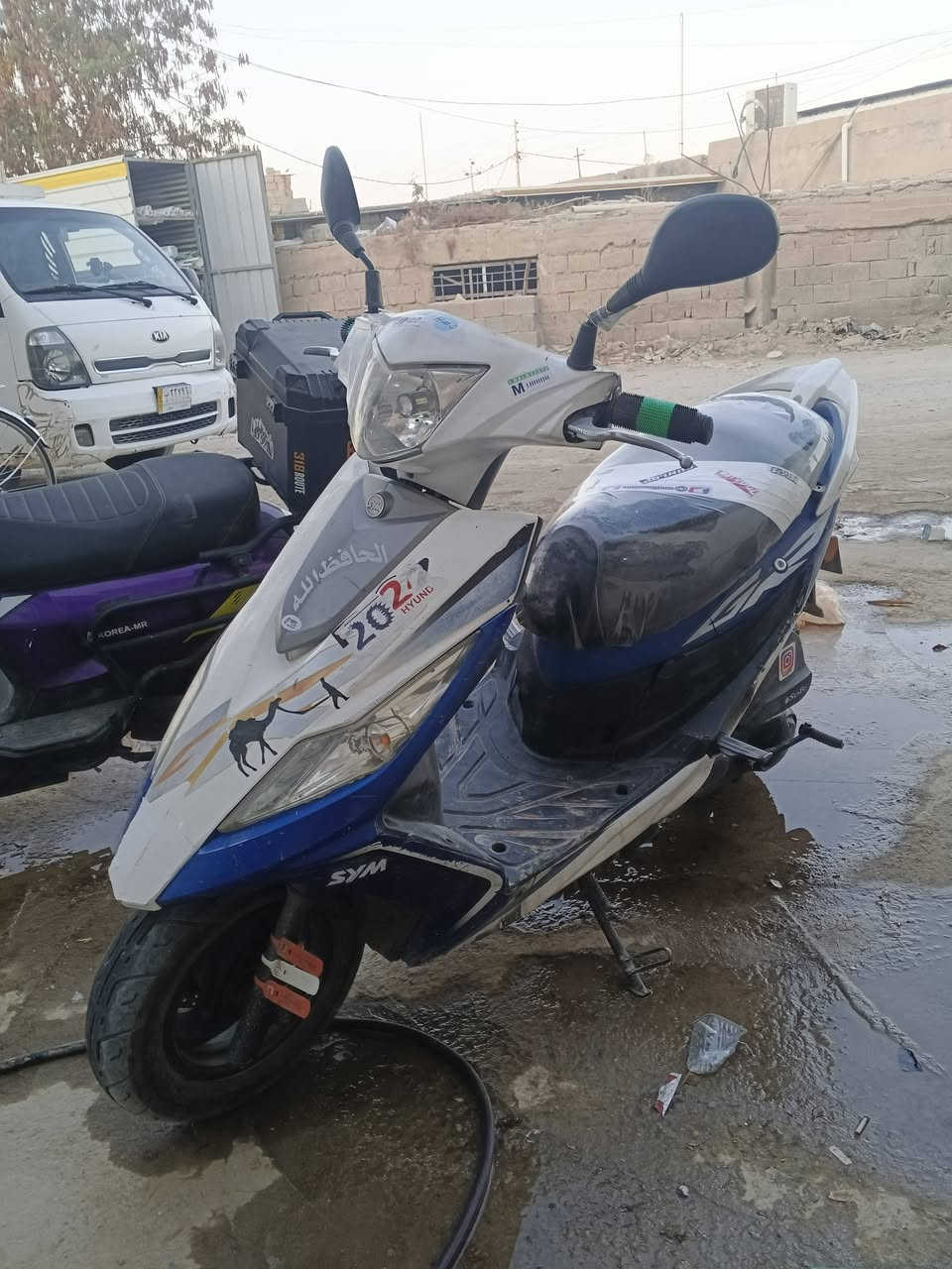 سلام عليكم هاي دراجه لبيع سعر 350 وبيهه مجال لعنوان رمادي يم لبوابه ***********
