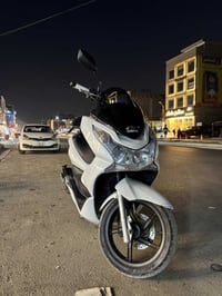 PCX جيل اول (للبيع) مكينه 150  مكينه مكفوله كفاله عامه من النضوح والتب...