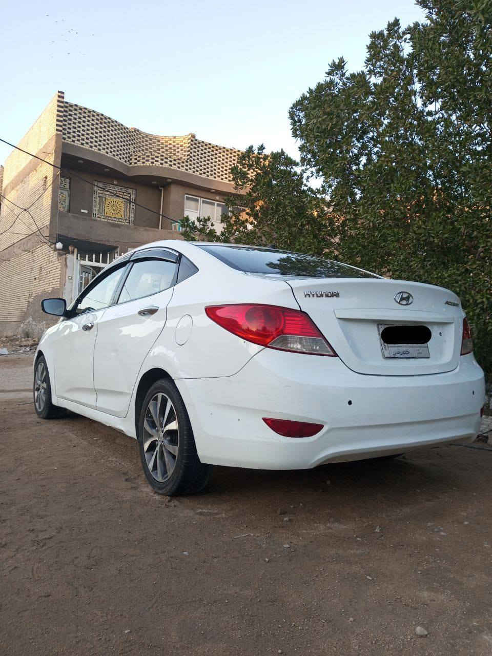 سلام عليكم اكسنت موديل 2013 فول عدة الفتحة السيارة شاشة  حساسات تحكمات ستيرن تحكمات مري ومري شفط السيارة رقمهة مثنى مشروع وطني   السيارة كير محرك حدادية تبريد كلة زيرو السيارة محرك 1600 قطرتين اصل بل كارتون  السيارة بيهة فقط باب السائق نصه رش بدون دواخل ولا معجون وباردات شوف العين فقط السيارة أحلى من الصور السعر 88 وبيهة مجال
مكاني نجف 
الرقم :***********
