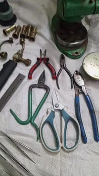 عدد منوعه مع بريس تركي اصلي 150 الف على اول تم وبلعافيه 07517559714