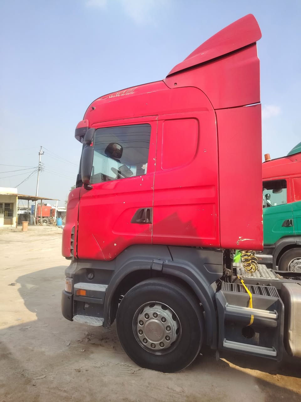 السلام عليكم
اسكانيا للبيع موديل 2008 مكينه 420 انجكسن دبل سوبركير الف عادي 3 /3  دشبول طويل  سيارة رقم سليمانيه بسم كردي اسويلك وكاله سياره مربوطه براد السعر 135 وبيه مجال قليل الشراي العنوان البصرة الاستفسار على هذا الرقم
***********
***********
