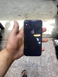 للبيع ايفون Xذاكره٢٥٦ جهاز جدا نضيف امبدل بطاريه اصليه وشاشه السعر ١٠٠...