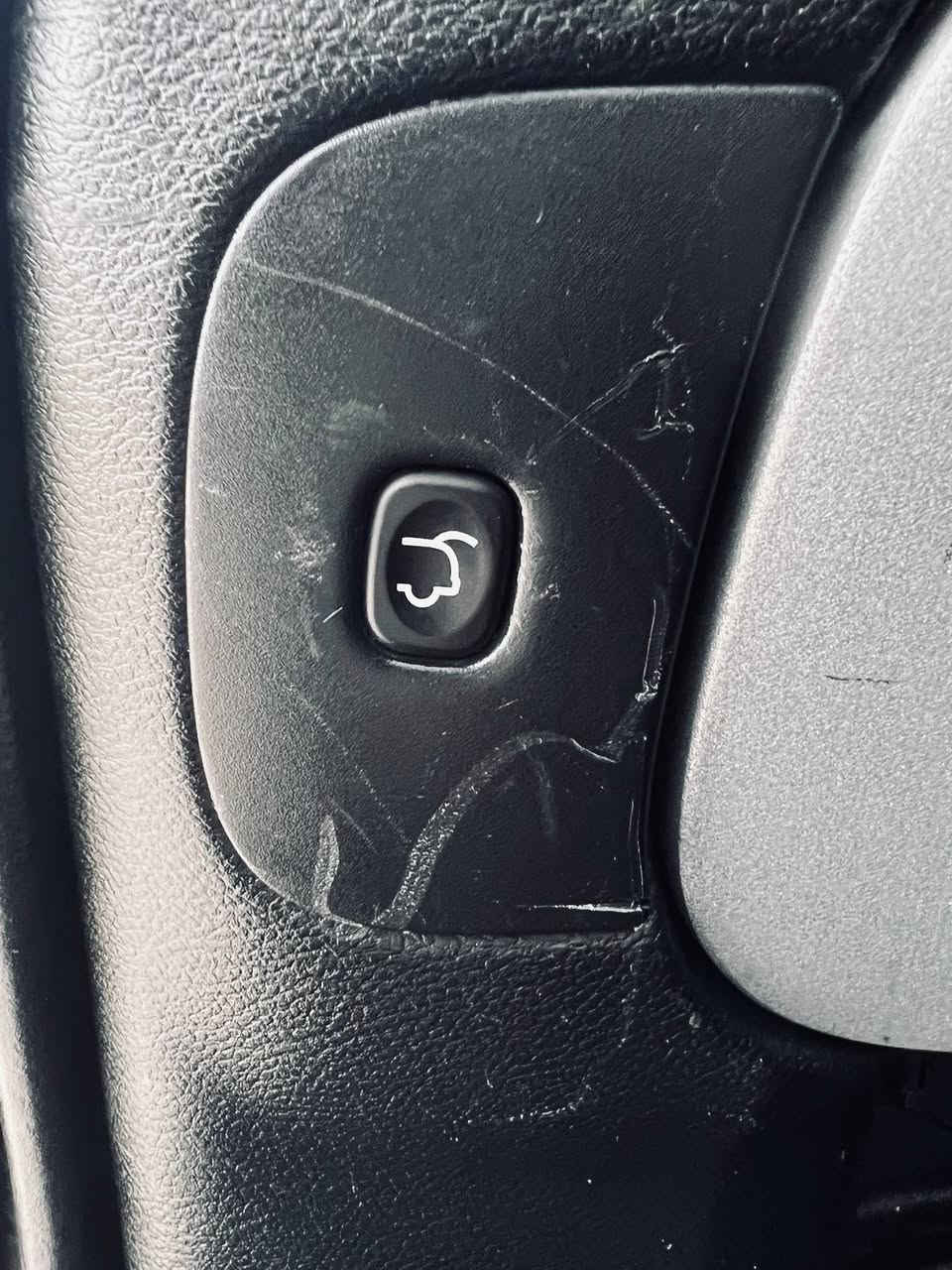 اللهم صل على محمد وال محمد
جيب بزون 2018 وارد امريكي لمتد فول مواصفات 1/1 رقم ذي قار تحويل مشروع وطني سنويه لغايه 2028 السياره بيه تبديل البنيد فقط والباقي مكفول صور امريكا مرفقه بالمنشور ماشيه 67 ميل محرك 2400 مامفتوح شرط بالكارتون جاهزه من كلشي مكينه وكير شرط الفحص حداديه ١٠٠/١٠٠ تبريد ثلج تدفئه تخم تاير جديد السياره بيه تراي وقياده تخبل مواصفات بصمه تشغيل. بصمه ابواب. جنطه شفط كهربائي.تشغيل عن بعد.شاشه كار بلي عارض. كامره دواره. سايد بريك دكمه. حساس خلفي. لد امامي وخلفي. لاقط. تبريد خلفي .كشنات حضن . كشنات جلد. كشنات كهربائي.تدفئه تبريد بالكشنات. استيرن تدفئه.فول تحكم بالستيرن. رادار جانبي. نقطه عمياء. هيتر مري.ويل كب كروم 18 السياره جديده جدا وجاهزه من كلشي مكان السياره الناصرية السعر 118 للاستفسار ***********
