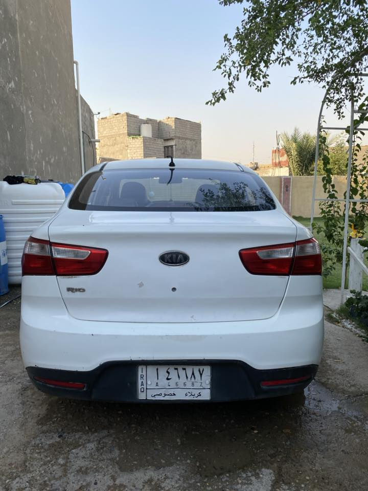 كيا ا ريو ١٣ خليجي سيارة بسمي سيارة حلوة و مال بيت سيارة  مكفولة كير و مكينة بيهة صبغ شبر بل صندوك التبريد نقص غاز فقط و صدرهة الامامي تعبان سعر  ٨٠ وبيهة مجال  ***********
