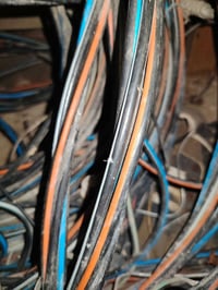 كيبل تلث خطوط 50متر الصلي البيع  جديد زلغ مابي 07801102362 بي وتساب