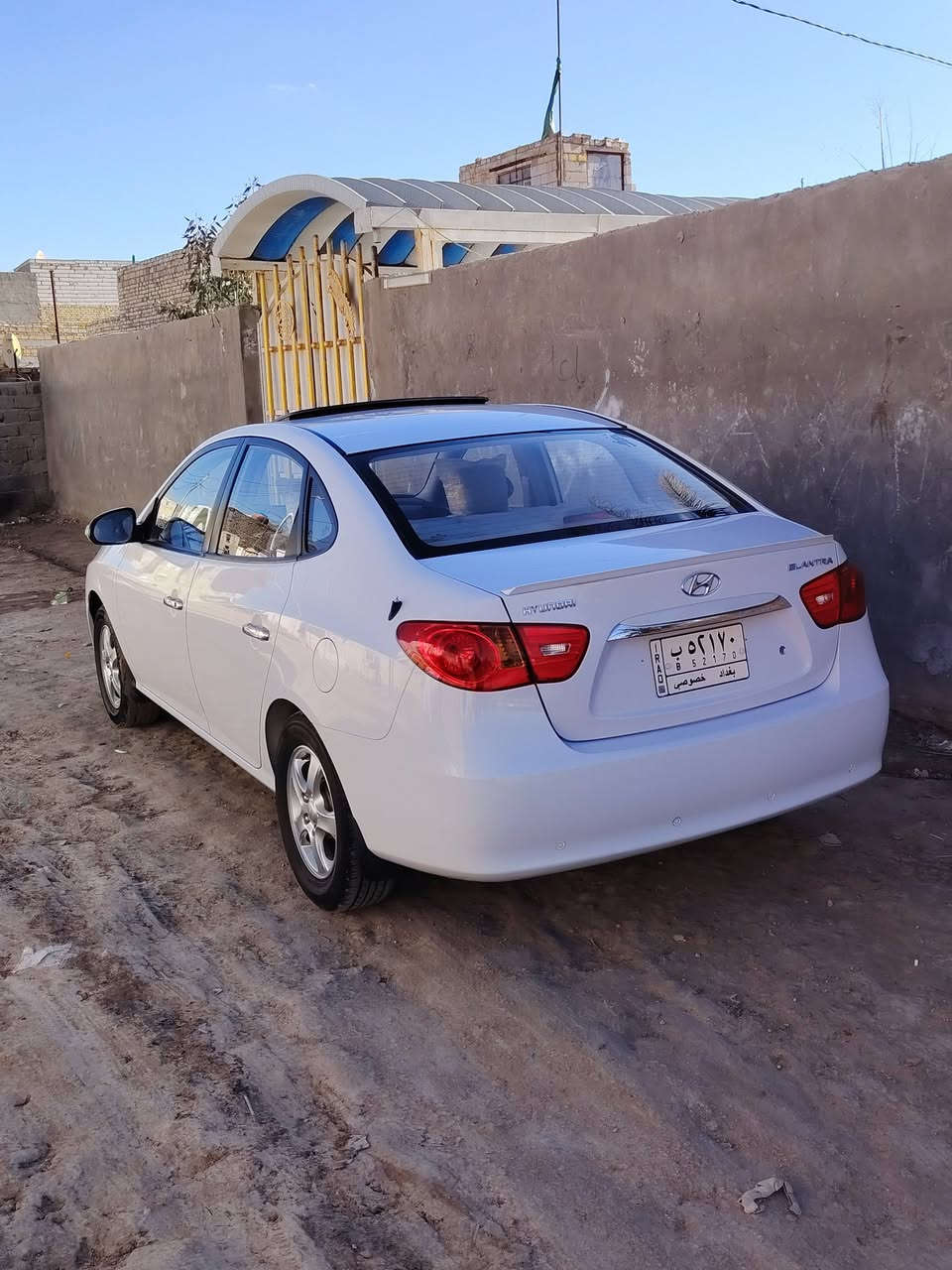 النترا للبيع مكفوله كفالة عامه 
تخم تاير 
رقم بغداد مشروع وطني 
موديل 2011
بأسمي 
مكان السياره الديوانية الحمزة 
مكلف بالنشر 
الاستفسار الاتصال على 
***********
