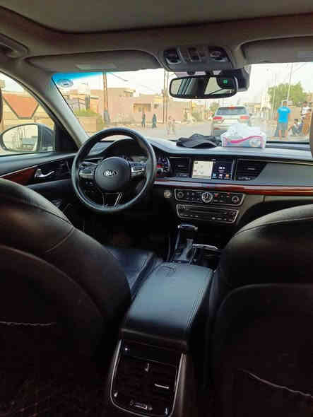 السلام عليكم
سيارة كادنزة موديل 2018
أمريكي
ماشية ١٠٠ الف
فول مواصفات حساسات رادارات
السعر ١٩٠
للاستفسار الاتصال على الرقم التالي ***********
