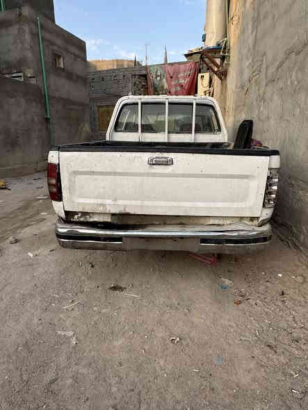 سلام عليكم بيكم دير 2006 السياره معمره بس مكينتها ونجي 6 سلندر (كايمه المكينه) رقمها حلو راعيها موجود بل ناصريه بس السياره مكانه
(بصره كرمه علي ) رايده ب (20 ورقه ) و بيها مجال سياره حلوه
رقم (***********)
