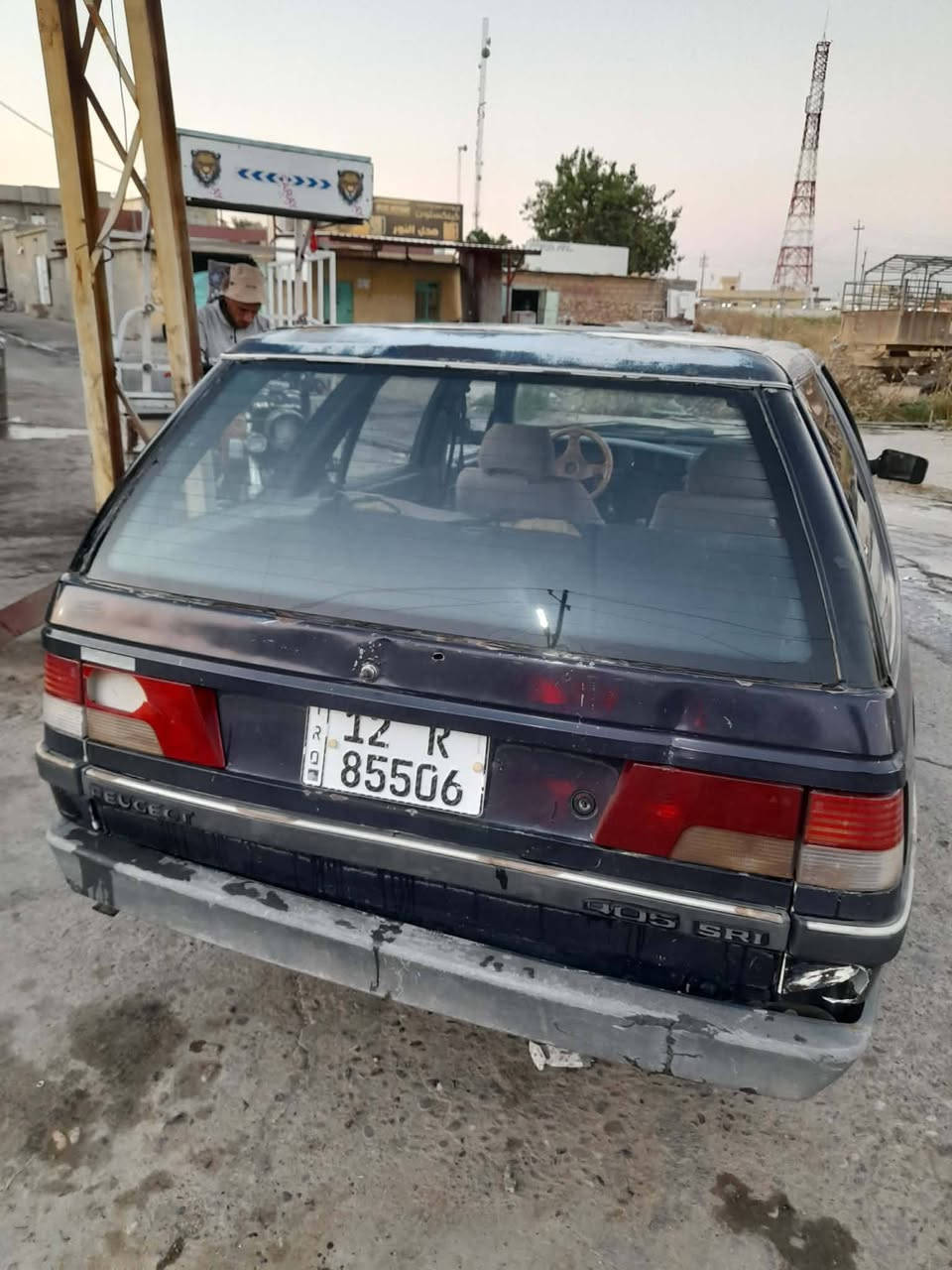 #مكلف بالنشر
بيجو 405 موديل 91 مكينه كصه جديده قبل سبوع شديتها شرط نظافه مثل البصوره رقم دولي صاحب السياره موجود شرط التحويل السعر ٢٦ ورقه وبيها مجال ناحية الشوره
***********
