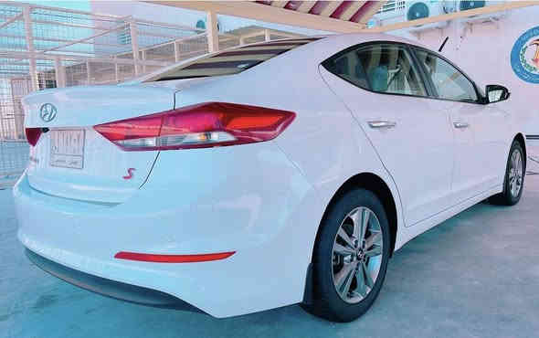 النترا ٢٠١٨ خليجي كفاله عامه فقط بارد بلباب الصدر كد شبر مكينه ٢٠٠٠ دوش كامرا اماميه وخلفيه فتحة سقف تبريد قطعتين داخل جلد ماشيه ٩٢ الف    ***********
