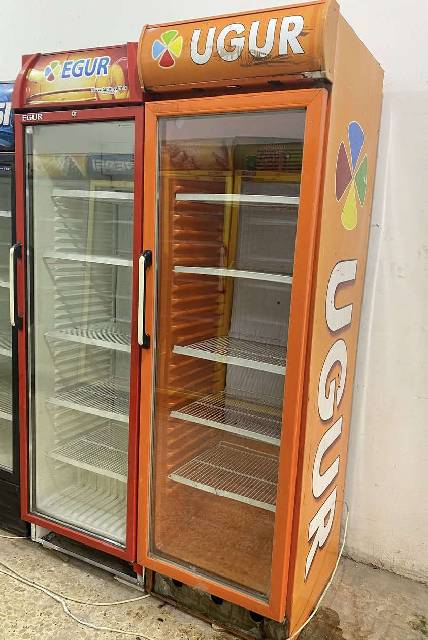 عارظات يكور تركي مع مجمدات تعزيلة اسواق كله شغال خير من الله شراي يدلل
مكان بغداد  *********** واتساب
