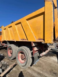 شاحنة ألمانية • للبيع