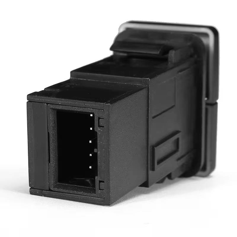 السلام عليكم 
💎على بركة الله توفر دكم تشغيل مزدوجه للاضافات الخارجية وتشغيلها بشكل منفصل 
💎 قياس مطابق لسيارات الفورنر تكعد كعده بلادية بالدشبول
💎تأتي مع  الفيشه الخاصة بها التي عن طريقها يتم ربط الوايرات
💵 السعر ١٠ الاف دينار  
🚛 يتوفر توصيل الى جميع انحاء العراق 
☎️ للحجز والاستفسار مراسلة الصفحة 
او الاتصال على الرقم ***********
