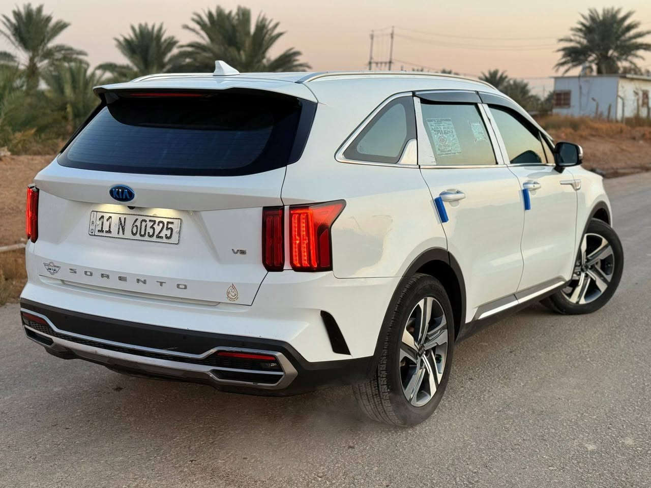 السلام عليكم للبيع كيا سورنتو موديل 2021 وارد خليجي فول موصفات السياره بصمه حساسات خلفيه مري شفط كشنات كهرباء وجلد كامره دواره جنطه كهرباء ٤كامرات برد خلفيه  السياره بعدهي جديده مابيه نقص لو برغي ماتخلي عليه مكينه جديده 6سلندر 😘تبريد ثلج ٣قطع 7راكب رقم بغداد الإنكليزي مشروع وطني سنويه مجدده لل٢٠٢٨ السياره بعدهي عل وضع شركه برغي مامفتوح بيه سياره بيه تجيه خفيفه كلش ومصبوغه عام سعرها 192 وبيه مجال هذا رقمي *********** مكاني بابل الحله بيع مستعجل شراي يتصل وبيك خير وتدلل
