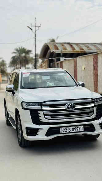 لاندكروز VX لمتدد ساز اصل مكفوله كفاله عامه 2023 كشنات جلد وكهرباء وحار وبارد  5 كامرات صندوق كهرباء سايد بريك بصمه واير لس سياره واحد / واحد ماشيه 28 سعر 728 بيها مجال ***********
