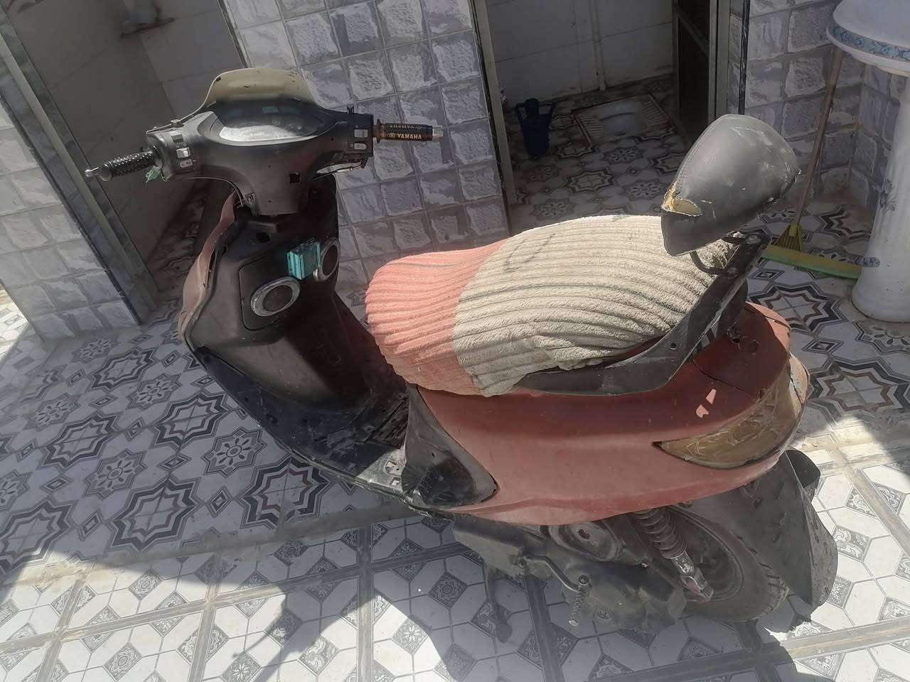 دراجه فراشه شغاله صوتهة ناعم نعمت الله  كهربائيات شغاله مكانهة بلرميثه سعر 150 رقم ***********
