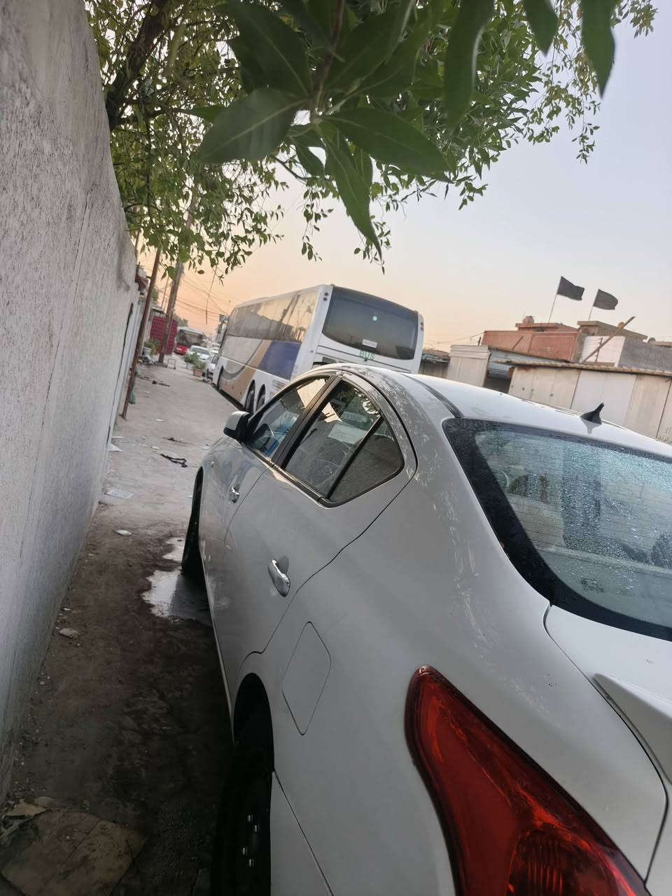 نيسان مديل ٢٠٢١السياره أربيل سنويه ٢٠٢٨
السياره بيه باردات تخم تاير حداديه جديده التبريد خير من الله 
سعر ٩٨وبيه مجال بسيط الرقم 
*********** مكان بغداد الشعب
