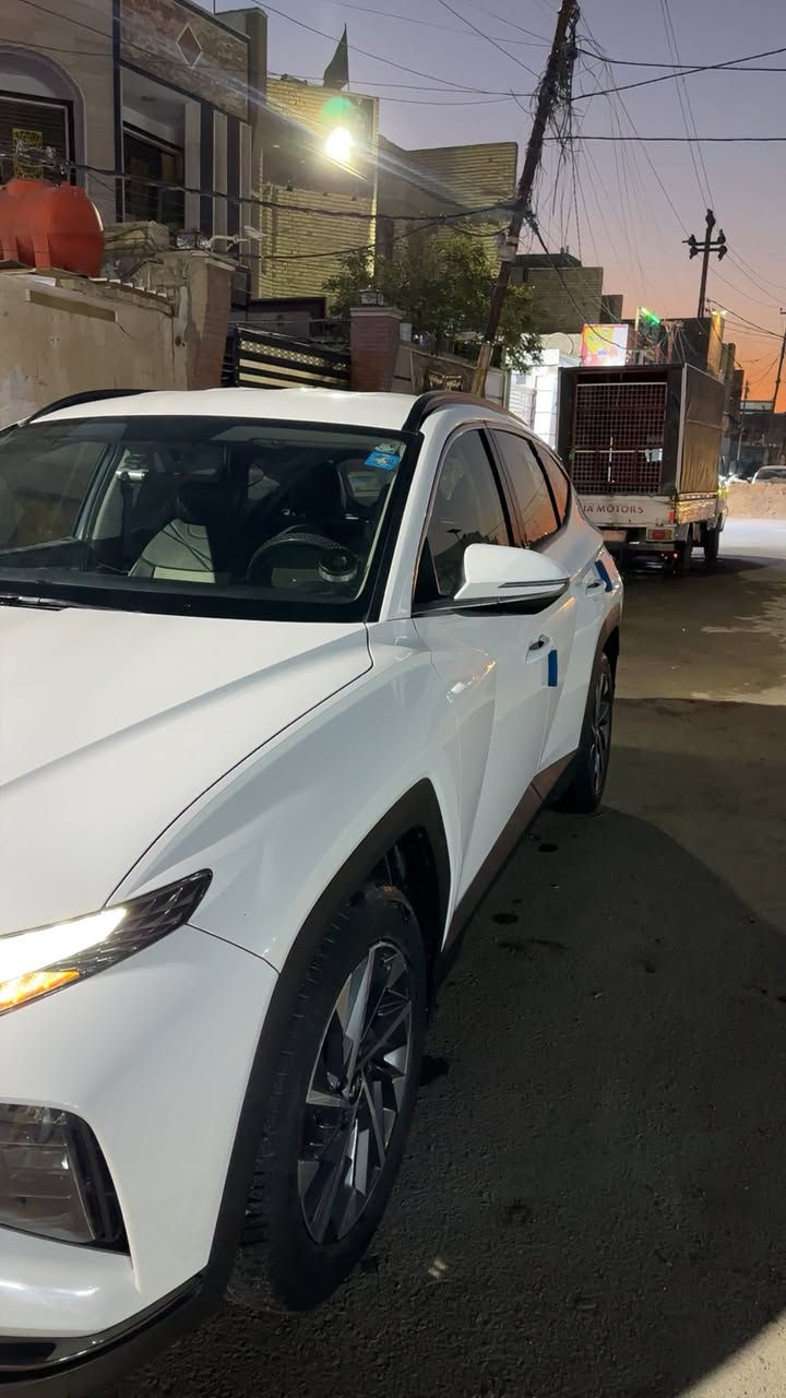 توسان خليجي 2023
فول مواصفات عده البنوراما
مكينه 200دوش
سعر210وبيهه مجال
مري شفط +اشاره بل مري 
حساس خلفي امامي 
لدترحيب بل يدات 
سايدابريك كهربائي 
اوتوهولد
تحكم ستيرن
لوحه العدادات دجتل 
تبريد قطعتين كامله من كلشي
مانع منحدرات
بيهه بارد عله كد اليد بل بنيد 
وبل جاملغ الي امامي الي بصف السايق
اتصل عله هاذالرقم(***********)
