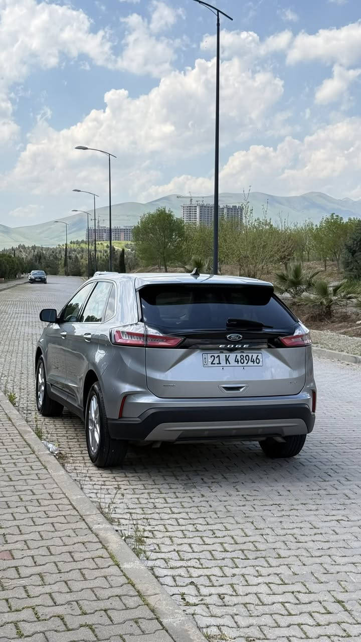 فورد ايدج موديل 2023
حجم المحرك : 2.0L TURBO ( 4,سلندر )

38 000 km
المواصفات : SEL
كشنات جلد
كشنات كهربائي
كشنات هيتر

ضرر قطعه وحده بونید 

رقم الشاصي 2FMPK4J94PBA38543
توصل ***********

سعر 183
