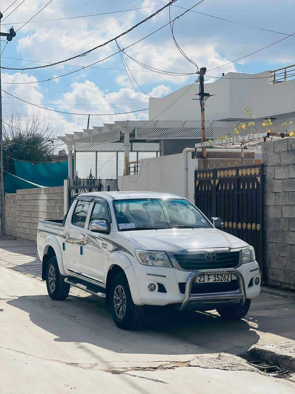 تويتا مرزيه دبل اكسل موديل 2015 ناو سور  130كيلومتر روشتون رقم سحب كيه
***********
سعري242
رسمي فحص كم داناوه
ساره كه زور زور جوان ماوتوه
كيرا مكين  كشتي به شرت كركوك, العراق
