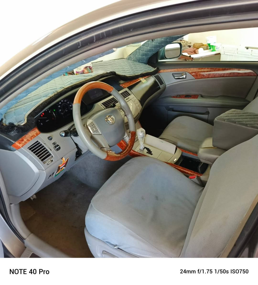 السلام عليكم
افلون 2007 محدث 10 
تبريد تدفئة 
كهربائيات كامله
لون فيلي مصبوغه جماليه توحيد لون 
رقم بغداد الجديد
السعر 110$ وبيها مجال
مكاني بيجي الحجاج
***********
***********
