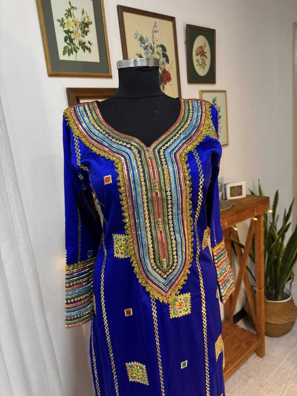 سڵاو بەڕێزان ئەم ٣ پارچەیەم هەیە بۆ فۆرشتن  تازەن نرخی هەر یەکەیان ٥ هەزارە  شوێنم سلێمانیە بەرماڵەکە تەنها خۆی بۆ فرۆشتنە😍✅


**إذا كنت صاحب هذا الإعلان وتريد حذفه لأي سبب، رجاءا أرسل رسالة إلى الدعم الفني**