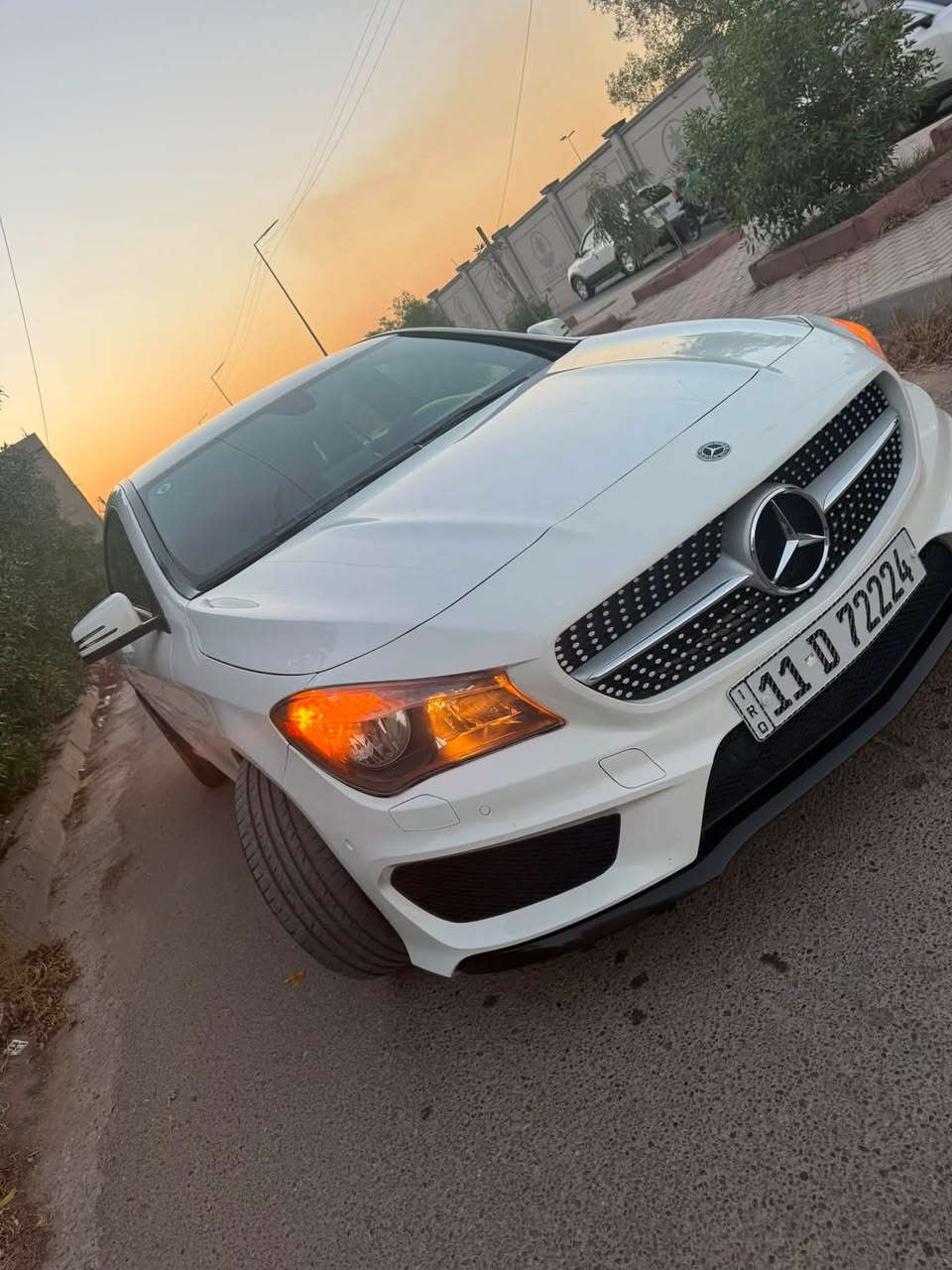 السلام عليكم 
للييع او المراوس حسب القناعه 

Mercedes-Benz _ CLA 250 _ 2018
قطعه وحده فقط جاملغ الايسر الحادث ع الخاص 
محرك 4سلندر 2000 تيربو  كير مكينه كفاله 
السياره حلوه ونصبتهه تخبل وماناقصهه برغي كامله مكمله 

شاشه جبيره .. كاميرا دواره .. شفتات سترين .. سترين كهرباء وخزن .. هندبريك بصمة .. كشنات جلد .. كشنات كهرباء .. كشنات خزن .. كشنات هيتر .. تبريد قطعتين ثلج .. فول تحكمات سترين .. كروز سرعه .. ماوز تحكم .. نظام اوتو ستوب .. نظام تراكشن .. مودات قياده .. وباقي المواصفات المعروفه مكان السياره بغداد كراده ***********
