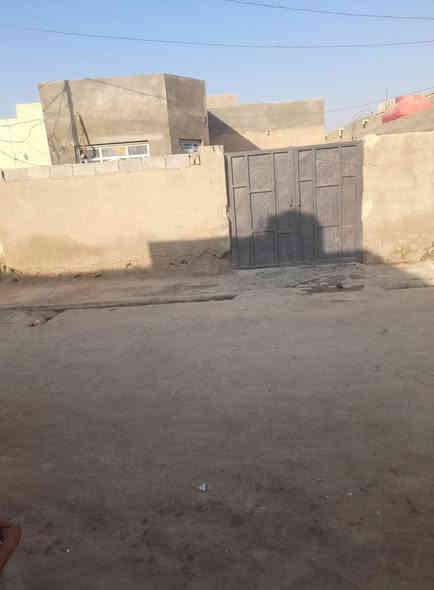 بيت 200متر قرفتين  وصالة وديوانية 
 المكان  حي الزهراء  ماشوشة شارع المختار   الاستفسار رقم ***********
