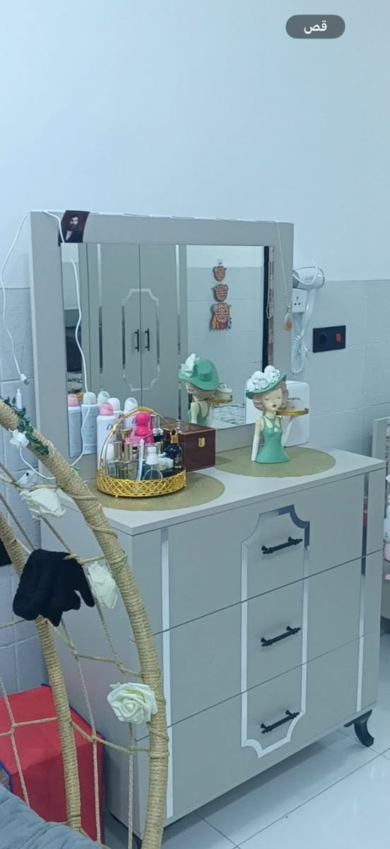 متوفر غرفه نوم تركيه جديدة كنتور و جرياية ميز مرايه السعر 400 و بيها مجال


**إذا كنت صاحب هذا الإعلان وتريد حذفه لأي سبب، رجاءا أرسل رسالة إلى الدعم الفني**